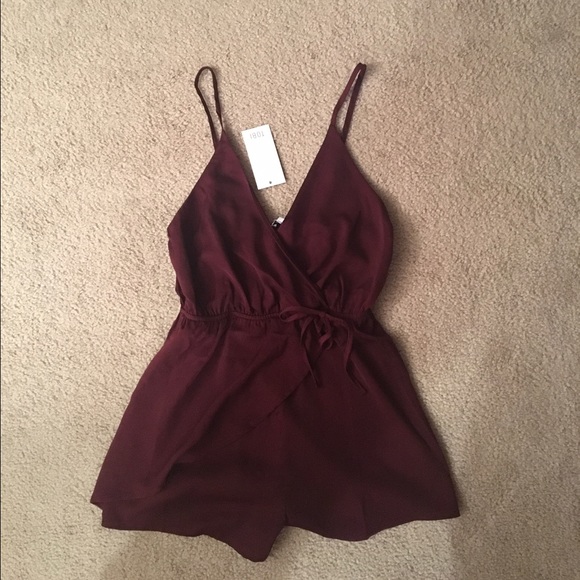 Tobi Garnet Romper NEW