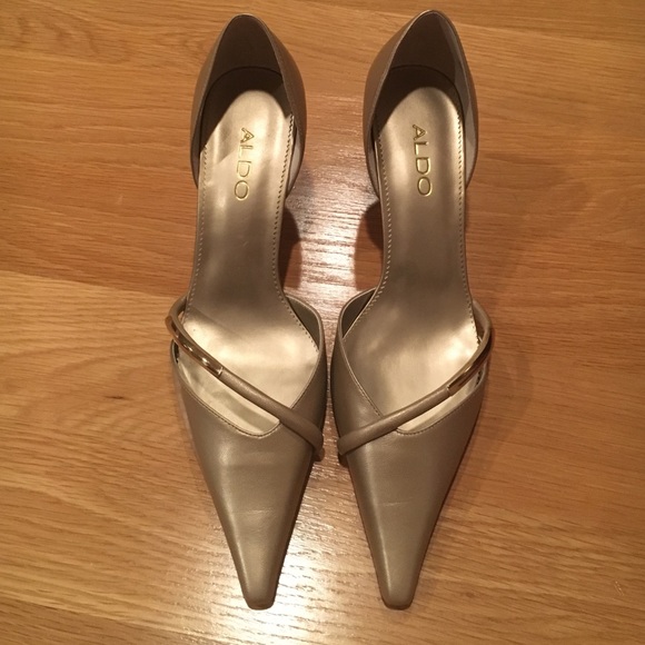 Brand New Gold Metallic Aldo Heels