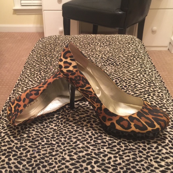Guess leopard platform pumps (size 11)
