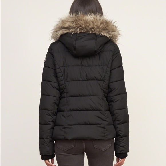 Abercrombie & Fitch Classic Puffer Jacket Black - Picture 3 of 4