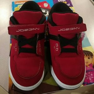 Toddler boys Jordan shoes