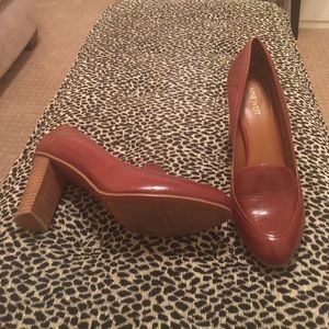 Nine West leather cognac color heels (size 11)