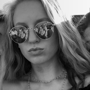 Meet your Posher, Maggie