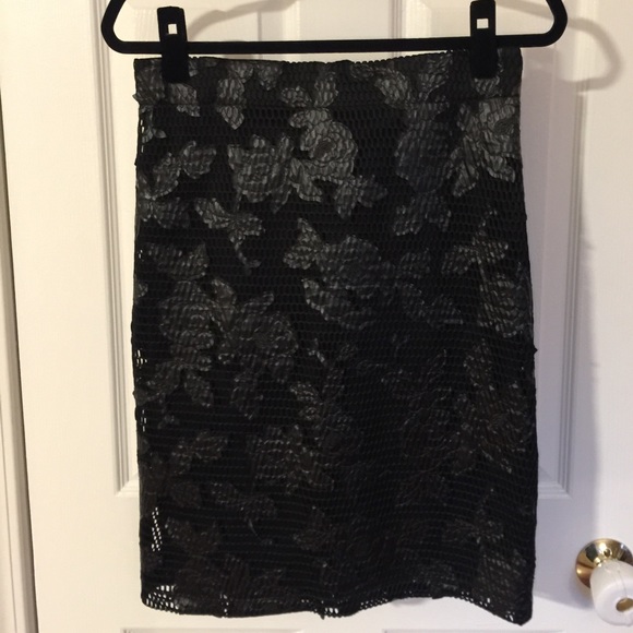 Leather/Lace Look Pencil Skirt - Picture 3 of 4