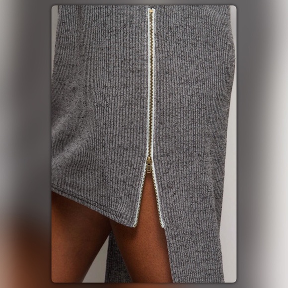 Gray Ribbed Sweater Shift Dress with Zipper Sides - Picture 2 of 3