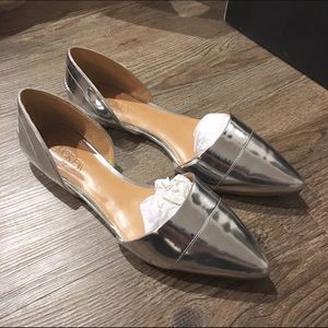🌀SOLD🌀J. Crew Metallic Sliver Flat Size 7