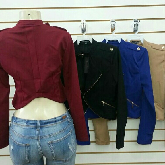 Choker Jacket - Picture 2 of 2