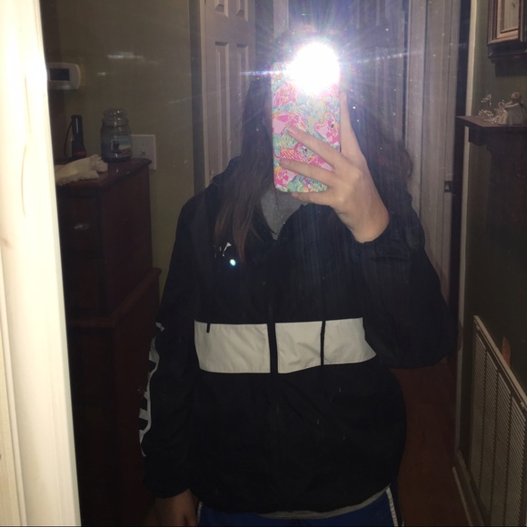 VS PINK Anorak