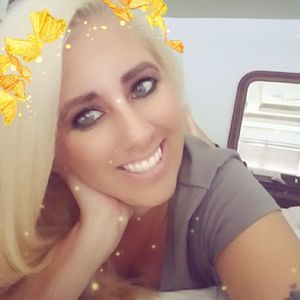 Meet your Posher, Suzanne