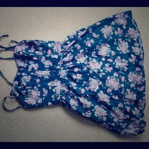 Super cute flowery dress