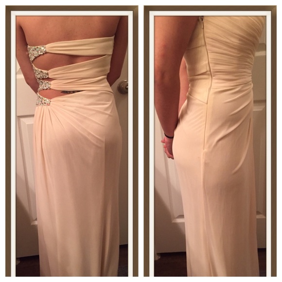 PRICE⬇ Camille La Vie Formal Prom Dress - Picture 2 of 4