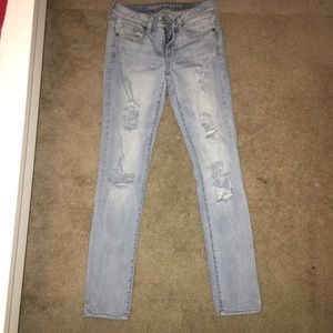 Distressed Light Wash Jeans!