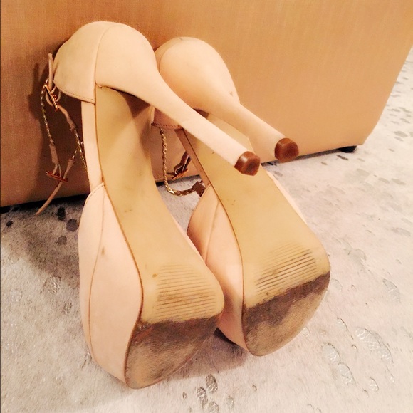 Steve Madden Nude Peep Toe Pumps - Picture 3 of 4