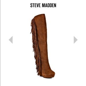 Suede Steve Madden Badgess wedge fringe boots