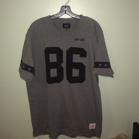 HUF t shirt