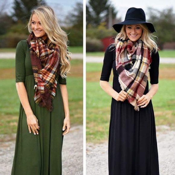 Big blanket scarf also a shawl or poncho - Picture 2 of 3