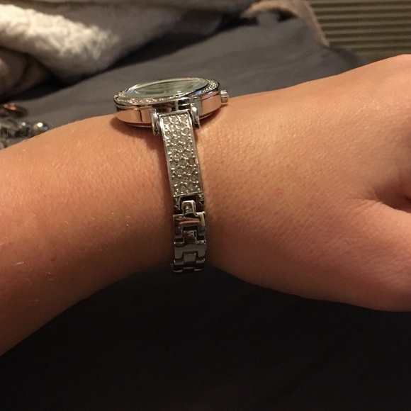 ✨Watch✨ - Picture 3 of 4