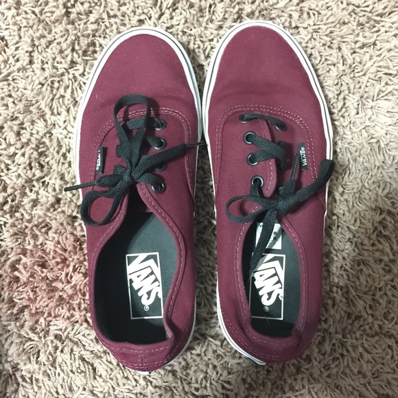VANS size 7 - Picture 2 of 4