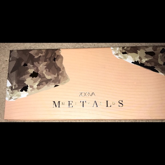 Zoeva metals palette