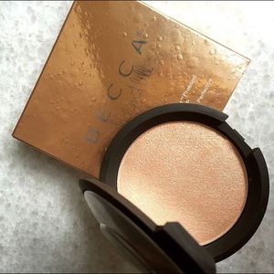 Champagne Pop Shimmering Skin Perfecter Pressed