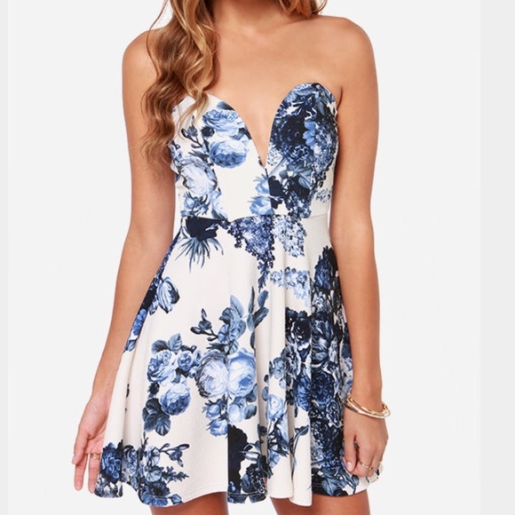 Lulus Dresses & Skirts - Strapless Blue & White Floral Dress