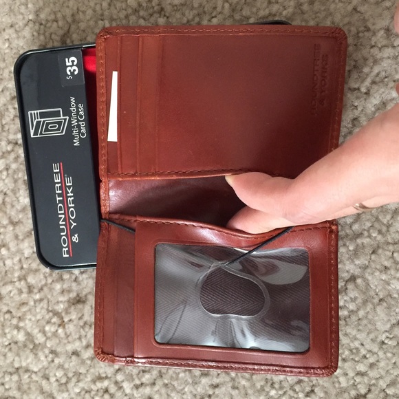 Men Roundtree&Yorke brown card wallet - Picture 2 of 4