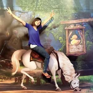 Meet your Posher, Mayzon