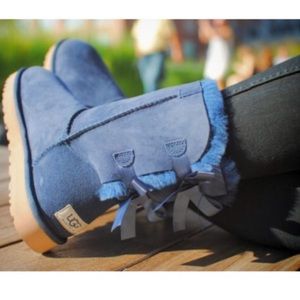 Navy Blue Bailey Bow Uggs