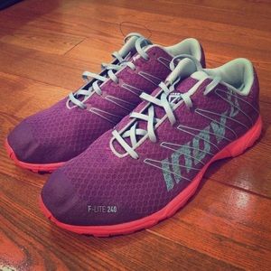 Inov8 f-lite 240 crossfit/cross-training shoes