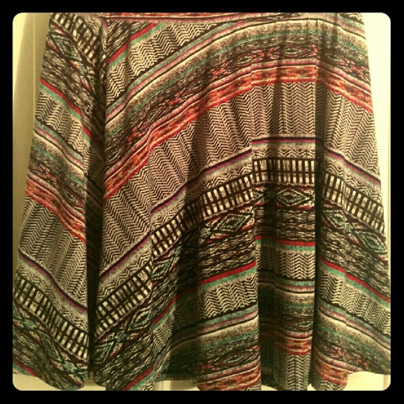 Flowy mini skirt.