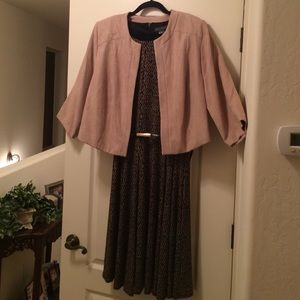 Two piece dress set with belt