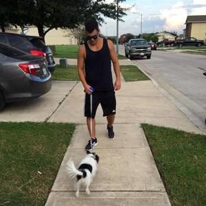 Meet your Posher, Carlos