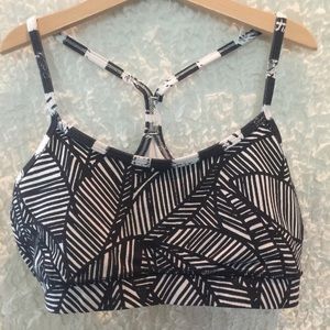 Lululemon flow y sports bra