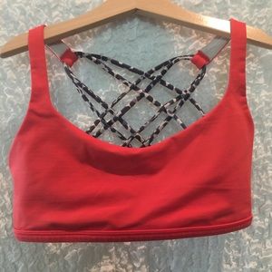 Lululemon free to be wild sports bra