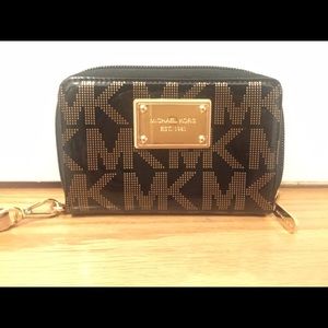 Michael Kors NWT Wristlet