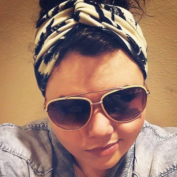 Meet your Posher, Kim - Picture 1 of 1