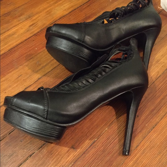 Platform heels - Picture 2 of 3