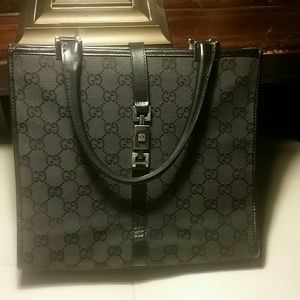 Small Classic Gucci Purse