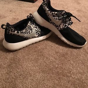 Roshe runs