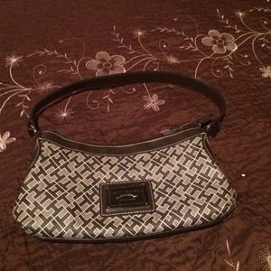 Tommy Hilfiger small purse