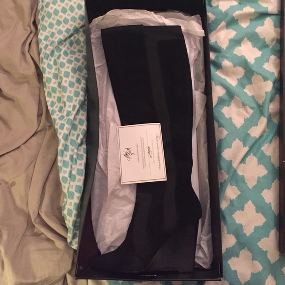 Never Worn! Report Sig. Black Knee High Boots 7.5