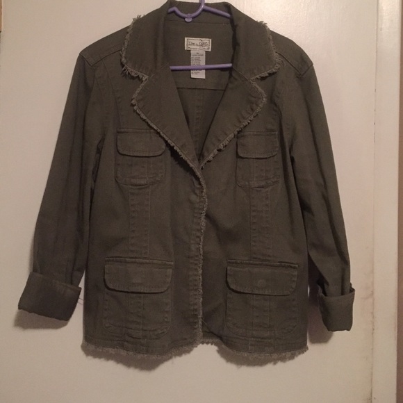 Super cute olive green blazer