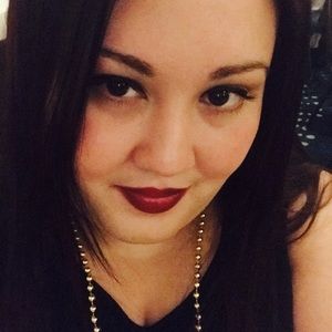 Meet your Posher, Raquel