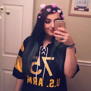 Meet your Posher, Bella