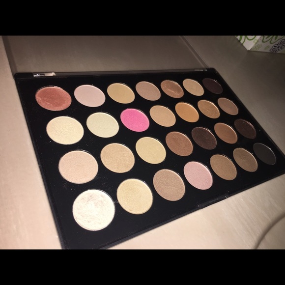 Eye Shadow Palette- By BH Cosmetics