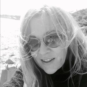 Meet your Posher, Elena