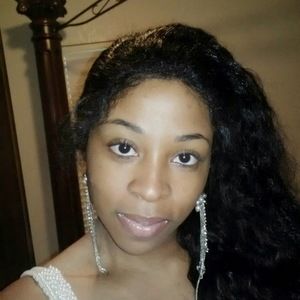 Meet your Posher, Quana