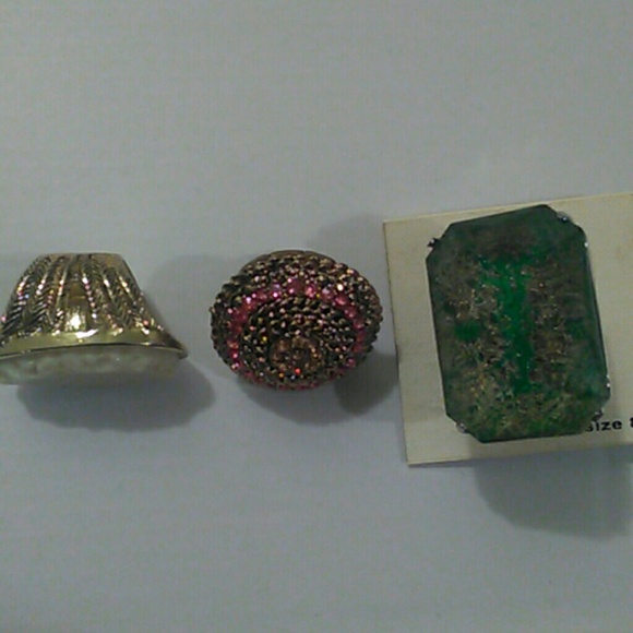 Women's fashion rings.