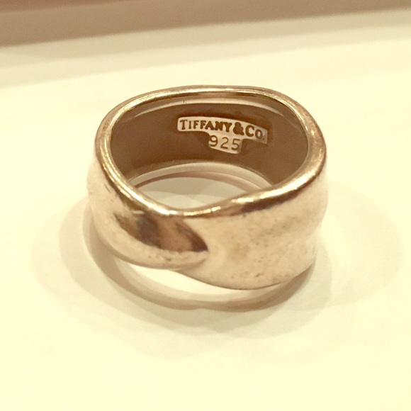 Authentic Tiffany & Co. Leaf Ring