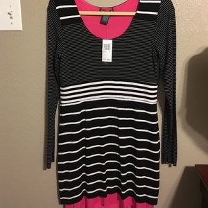 Chelsea & Theodore black white dress small nwt